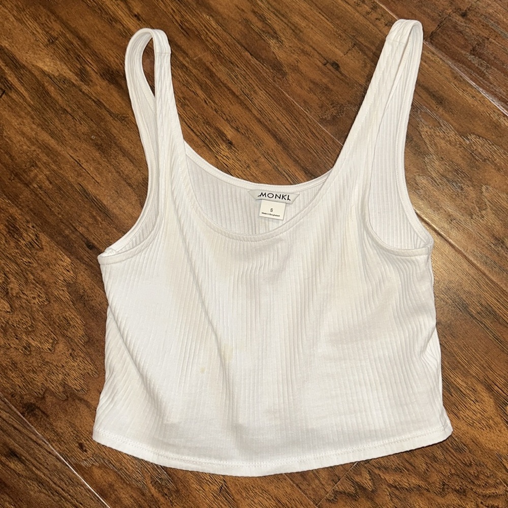 tank top crop top